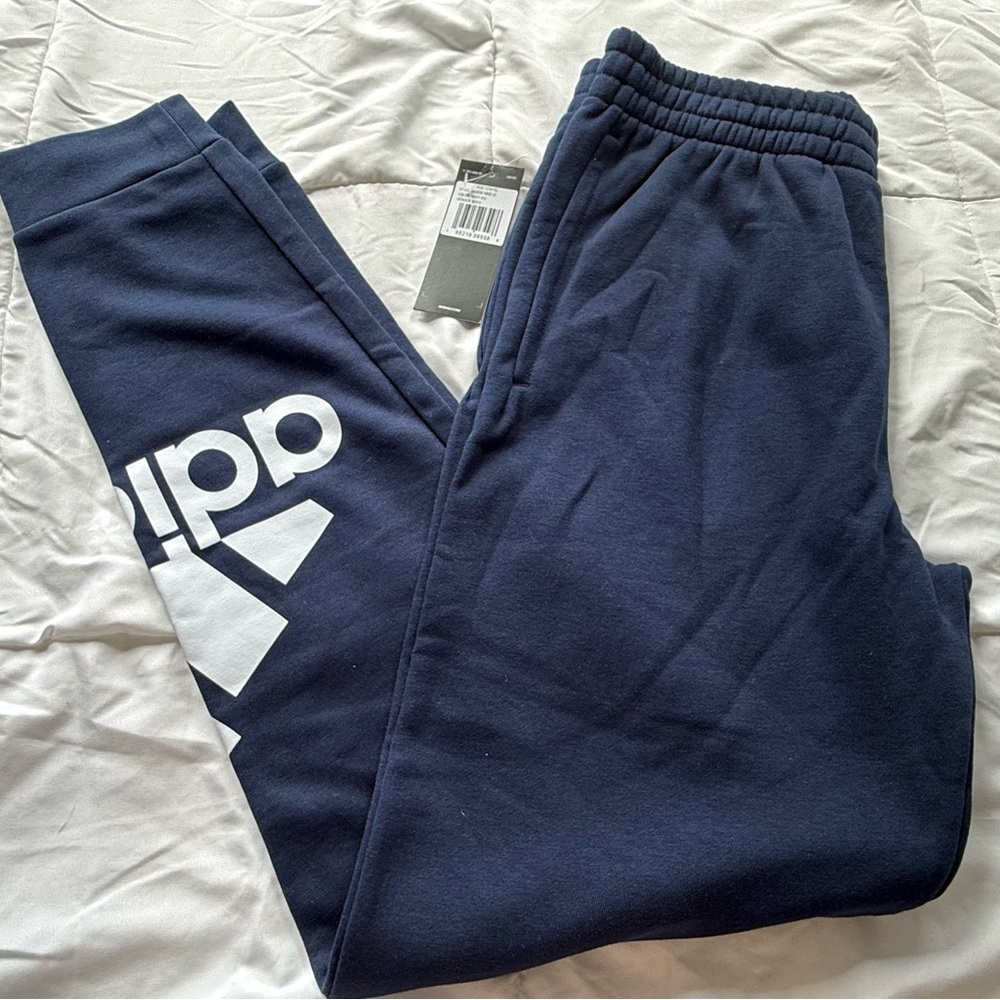 Adidas Boys Youth Navy Blue and White fleece standard joggers NEW NWT